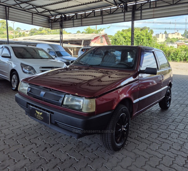 UNO 1.0 IE MILLE EP 8V GASOLINA 2P MANUAL - 2001 - CAXIAS DO SUL