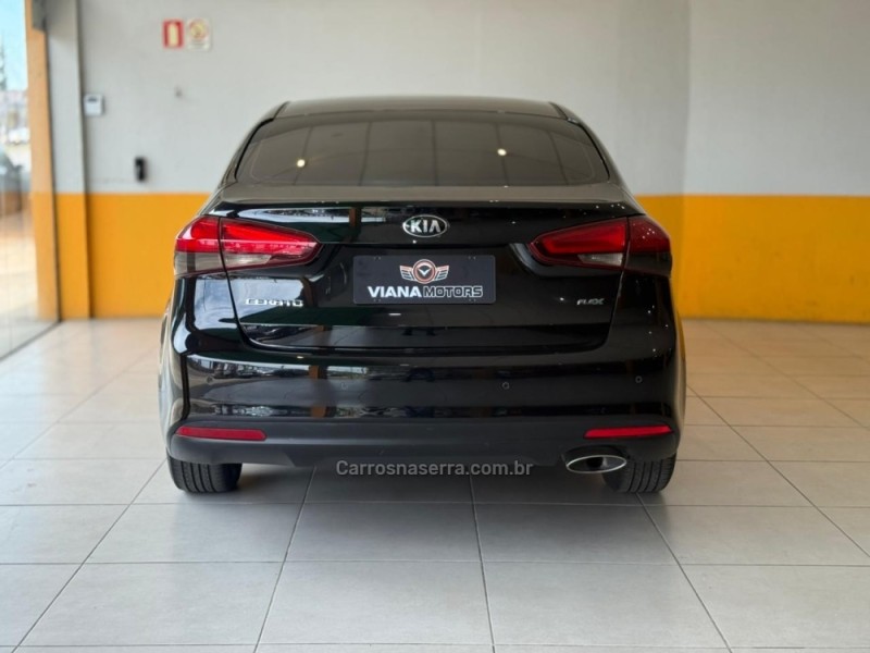 CERATO 1.6 16V SX4 GASOLINA 4P AUTOMÁTICO - 2018 - SAPUCAIA DO SUL