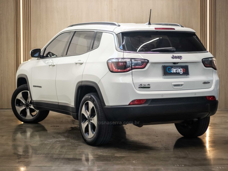 COMPASS 2.0 16V DIESEL LONGITUDE 4X4 AUTOMÁTICO - 2018 - CAXIAS DO SUL