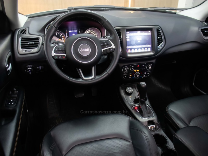 COMPASS 2.0 16V DIESEL LONGITUDE 4X4 AUTOMÁTICO - 2018 - CAXIAS DO SUL
