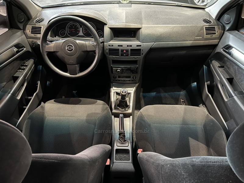 VECTRA 2.0 MPFI GT HATCH 8V FLEX 4P MANUAL - 2009 - CAXIAS DO SUL