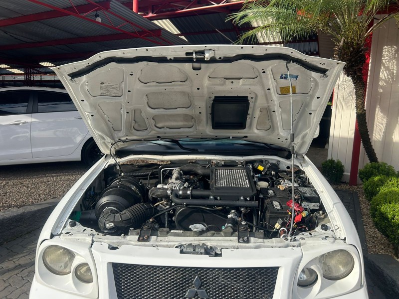 PAJERO SPORT 2.5 4X4 8V TURBO INTERCOOLER DIESEL 4P MANUAL - 2011 - TRêS COROAS