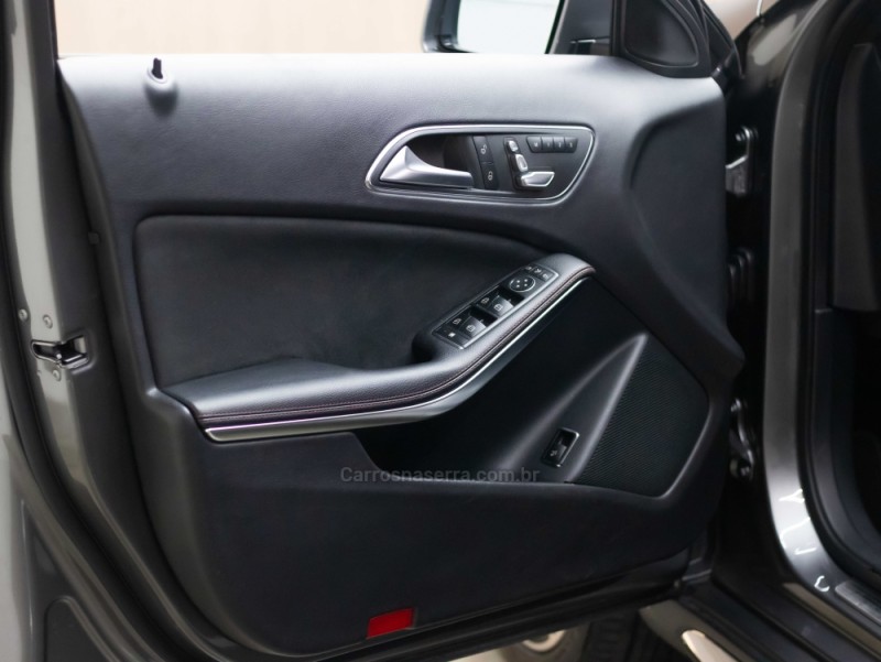 GLA 250 2.0 16V TURBO GASOLINA SPORT 4P AUTOMÁTICO - 2018 - CAXIAS DO SUL
