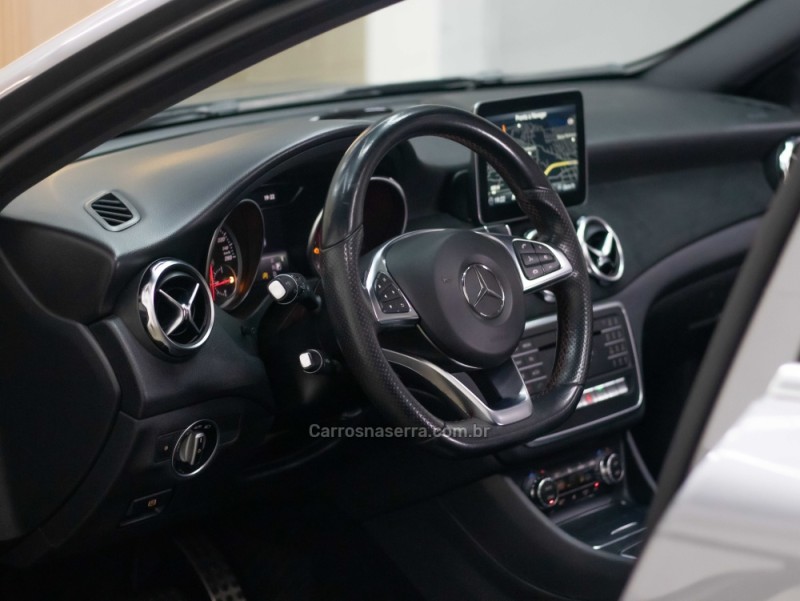 GLA 250 2.0 16V TURBO GASOLINA SPORT 4P AUTOMÁTICO - 2018 - CAXIAS DO SUL