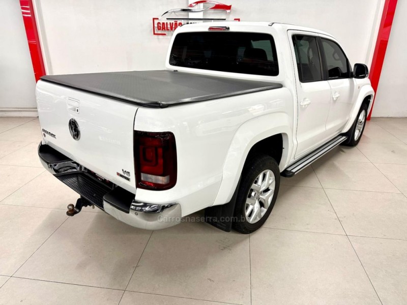 AMAROK 3.0 V6 TDI HIGHLINE CD DIESEL 4MOTION AUTOMÁTICO - 2023 - CAXIAS DO SUL