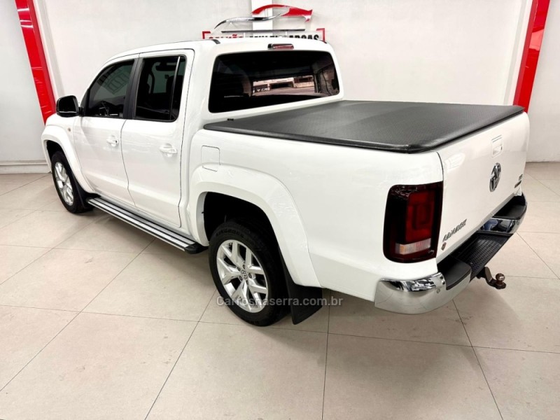 AMAROK 3.0 V6 TDI HIGHLINE CD DIESEL 4MOTION AUTOMÁTICO - 2023 - CAXIAS DO SUL