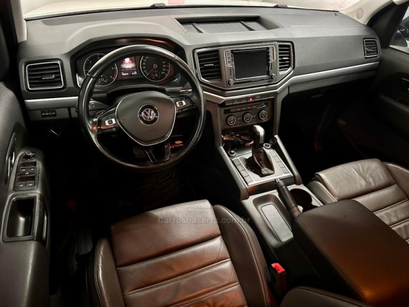 AMAROK 3.0 V6 TDI HIGHLINE CD DIESEL 4MOTION AUTOMÁTICO - 2023 - CAXIAS DO SUL