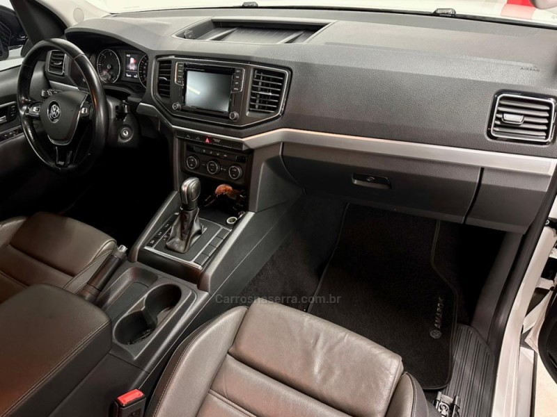 AMAROK 3.0 V6 TDI HIGHLINE CD DIESEL 4MOTION AUTOMÁTICO - 2023 - CAXIAS DO SUL