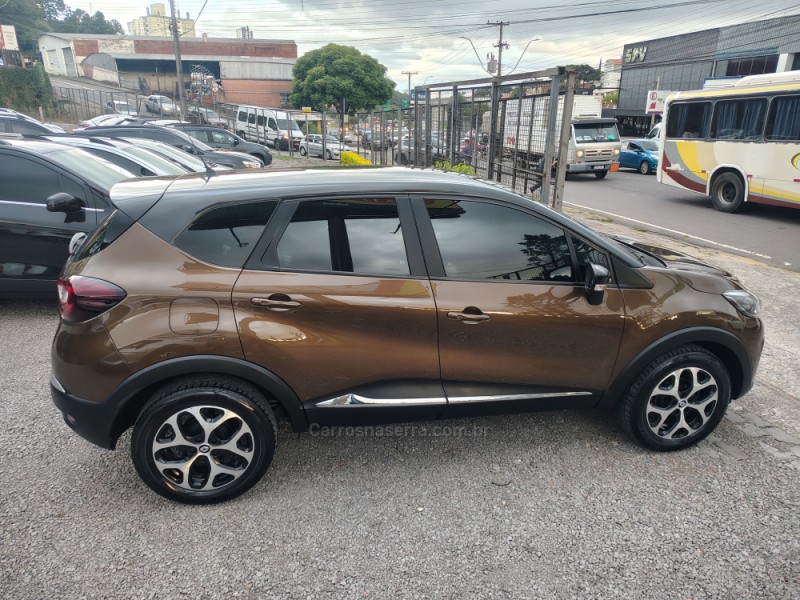 CAPTUR 1.6 16V FLEX INTENSE AUTOMÁTICO - 2018 - CAXIAS DO SUL