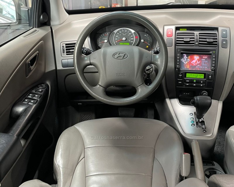 TUCSON 2.0 MPFI GLS BASE 16V 143CV 2WD FLEX 4P AUTOMÁTICO - 2015 - VACARIA