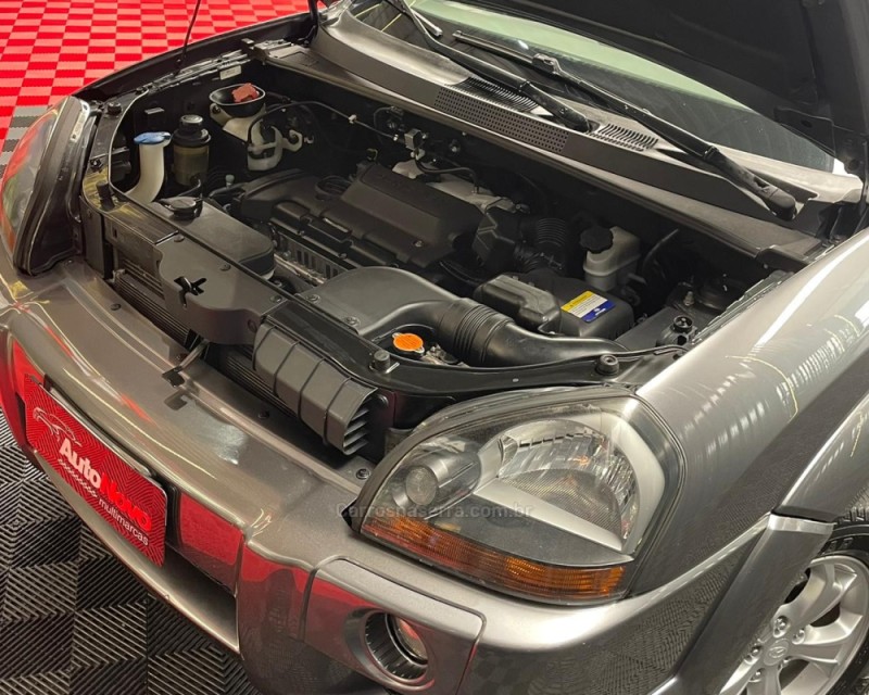 TUCSON 2.0 MPFI GLS BASE 16V 143CV 2WD FLEX 4P AUTOMÁTICO - 2015 - VACARIA