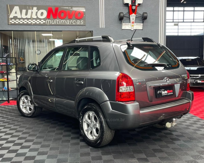 TUCSON 2.0 MPFI GLS BASE 16V 143CV 2WD FLEX 4P AUTOMÁTICO - 2015 - VACARIA