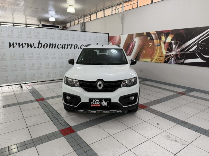 KWID 1.0 12V OUTSIDER FLEX 4P MANUAL - 2020 - PORTO ALEGRE