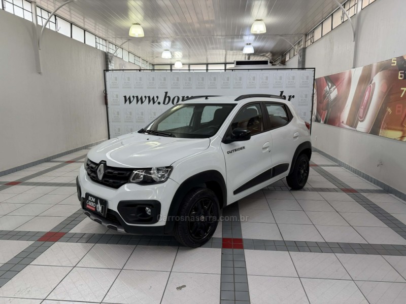 KWID 1.0 12V OUTSIDER FLEX 4P MANUAL - 2020 - PORTO ALEGRE