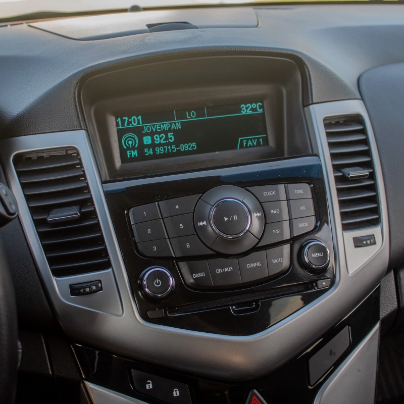 CRUZE 1.8 LT 16V FLEX 4P AUTOMÁTICO - 2015 - FARROUPILHA