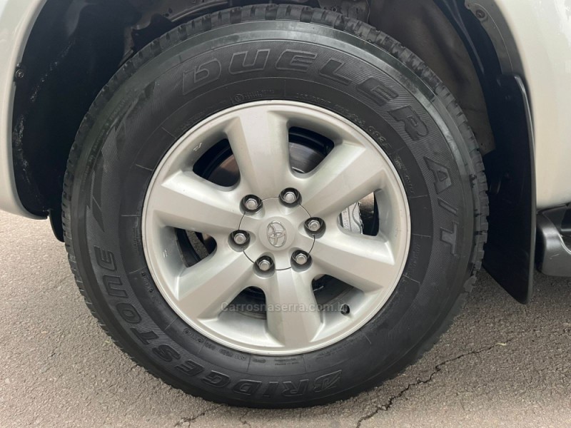 HILUX SW4 3.0 SRV 4X4 7 LUGARES 16V TURBO INTERCOOLER DIESEL 4P AUTOMÁTICO - 2009 - FELIZ