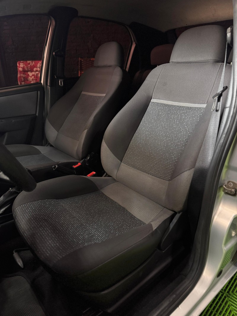 CELTA 1.0 MPFI VHC 8V GASOLINA 4P MANUAL - 2004 - FELIZ