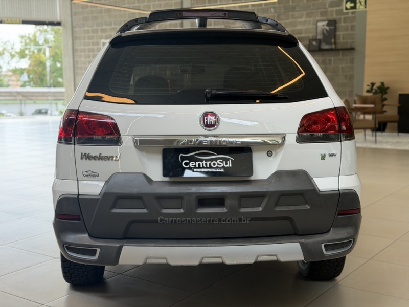 PALIO 1.8 MPI ADVENTURE WEEKEND 8V FLEX 4P MANUAL - 2015 - CARLOS BARBOSA