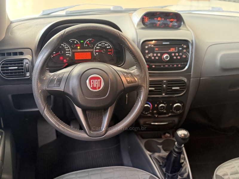 PALIO 1.8 MPI ADVENTURE WEEKEND 8V FLEX 4P MANUAL - 2015 - CARLOS BARBOSA