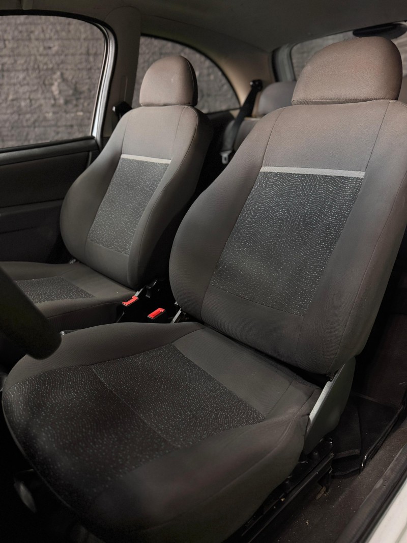 CELTA 1.0 MPFI LS 8V FLEX 2P MANUAL - 2014 - FELIZ