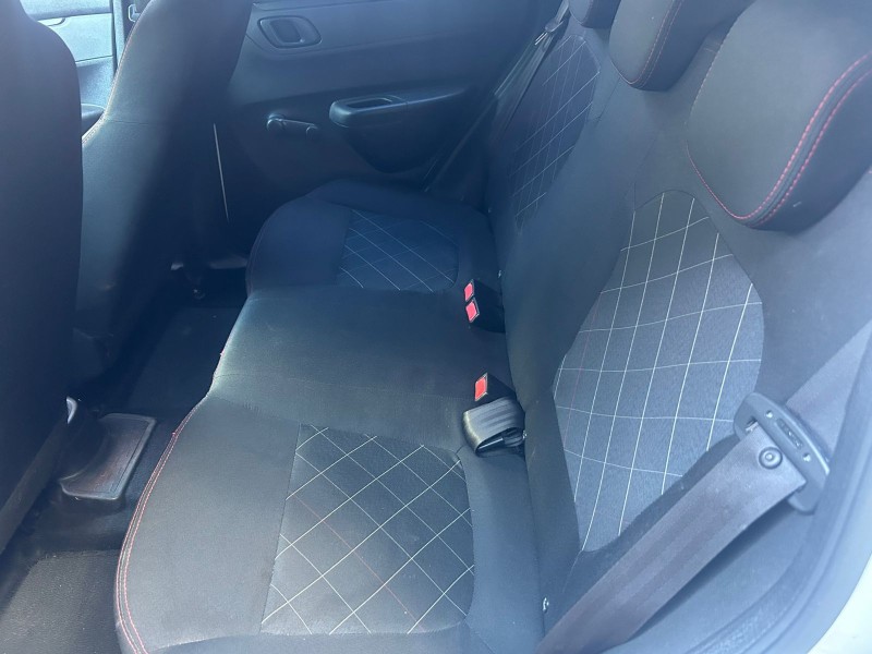 KWID 1.0 12V SCE FLEX LIFE MANUAL - 2020 - TRêS COROAS