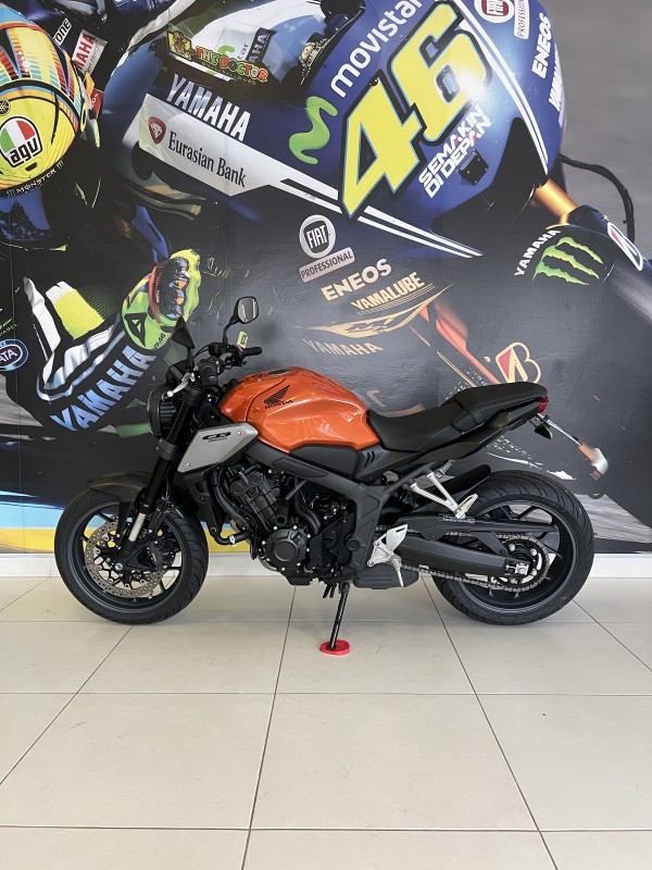 CB 650R  - 2024 - PASSO FUNDO