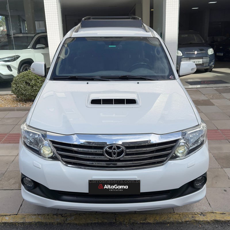 HILUX SW4 3.0 SRV 4X4 16V TURBO INTERCOOLER DIESEL 4P AUTOMÁTICO - 2013 - FLORES DA CUNHA
