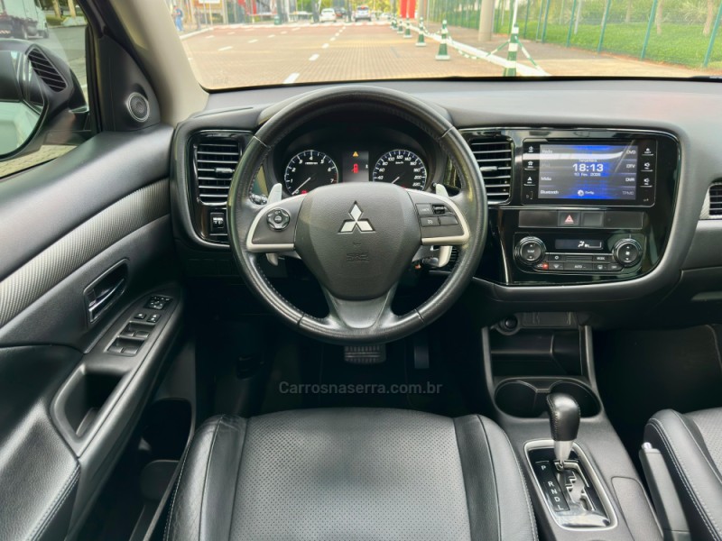 OUTLANDER 2.0 16V GASOLINA 4P AUTOMÁTICO - 2015 - ESTâNCIA VELHA