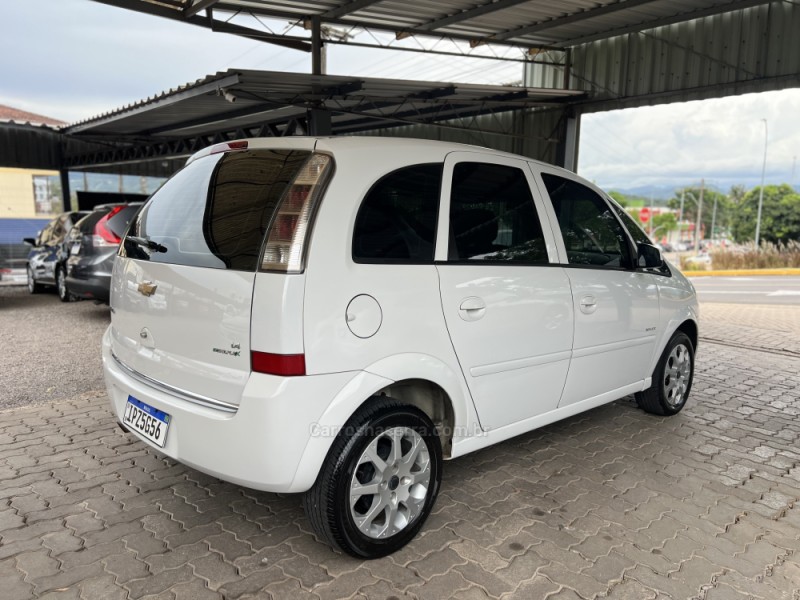 MERIVA 1.4 MPFI MAXX 8V ECONO.FLEX 4P MANUAL - 2010 - BOM PRINCíPIO