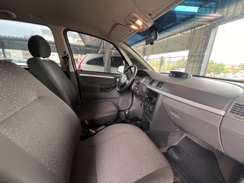 MERIVA 1.4 MPFI MAXX 8V ECONO.FLEX 4P MANUAL - 2010 - BOM PRINCíPIO