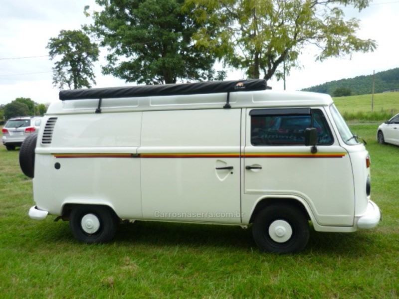 KOMBI 1.6 FURGÃO 8V GASOLINA 3P MANUAL - 2005 - ARROIO DO MEIO