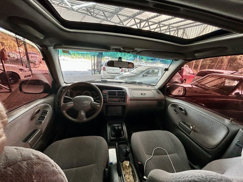 VITARA 2.0 JLX 4X4 V6 GASOLINA 4P MANUAL - 1999 - SãO SEBASTIãO DO CAí