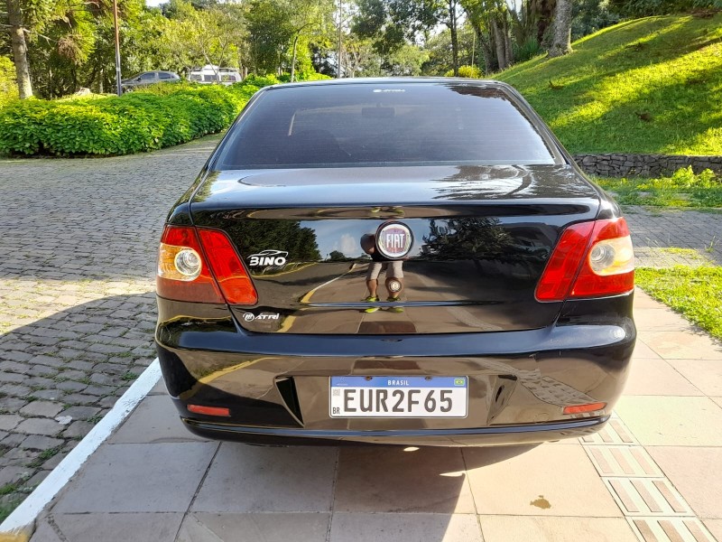 SIENA 1.0 MPI FIRE 8V FLEX 4P MANUAL - 2012 - FARROUPILHA