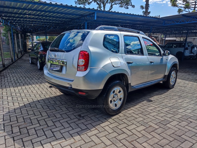 DUSTER 1.6 EXPRESSION 4X2 16V FLEX 4P MANUAL - 2015 - CANELA
