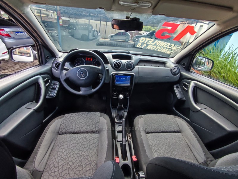 DUSTER 1.6 EXPRESSION 4X2 16V FLEX 4P MANUAL - 2015 - CANELA