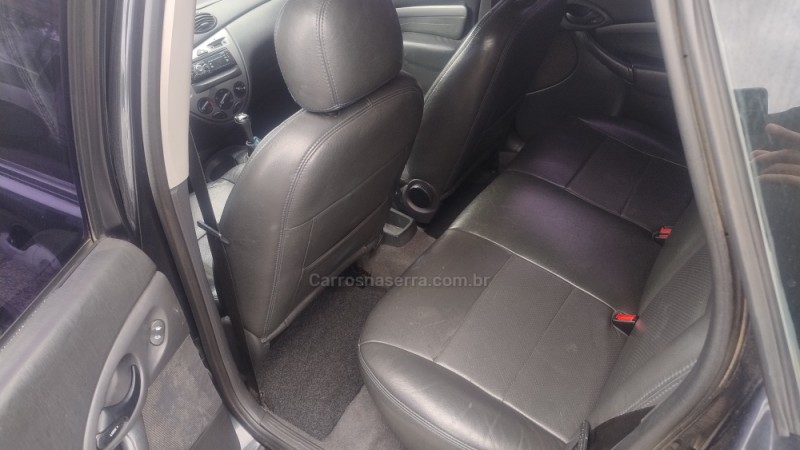FOCUS 1.6 8V GASOLINA 4P MANUAL - 2008 - CAXIAS DO SUL