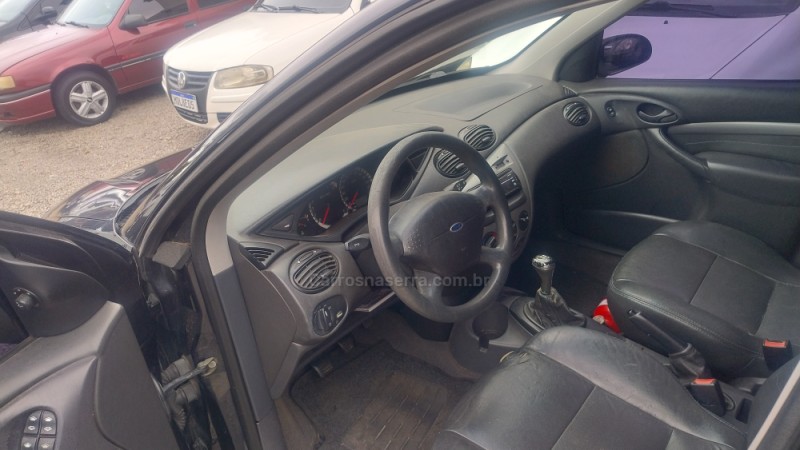 FOCUS 1.6 8V GASOLINA 4P MANUAL - 2008 - CAXIAS DO SUL