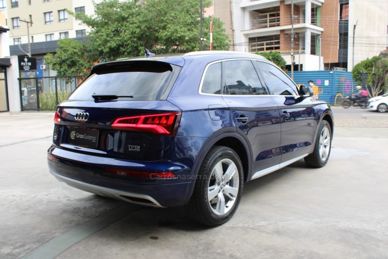 Q5 2.0 TFSI AMBIENTE 16V GASOLINA 4P AUTOMÁTICO - 2018 - CAXIAS DO SUL