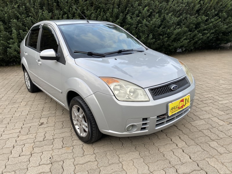 FIESTA 1.6 MPI CLASS SEDAN 8V FLEX 4P MANUAL - 2008 - CAXIAS DO SUL