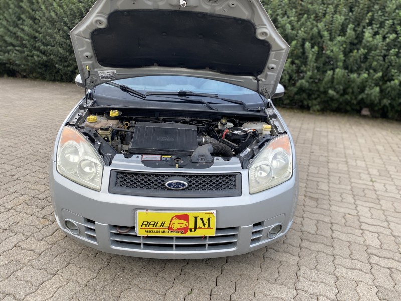 FIESTA 1.6 MPI CLASS SEDAN 8V FLEX 4P MANUAL - 2008 - CAXIAS DO SUL