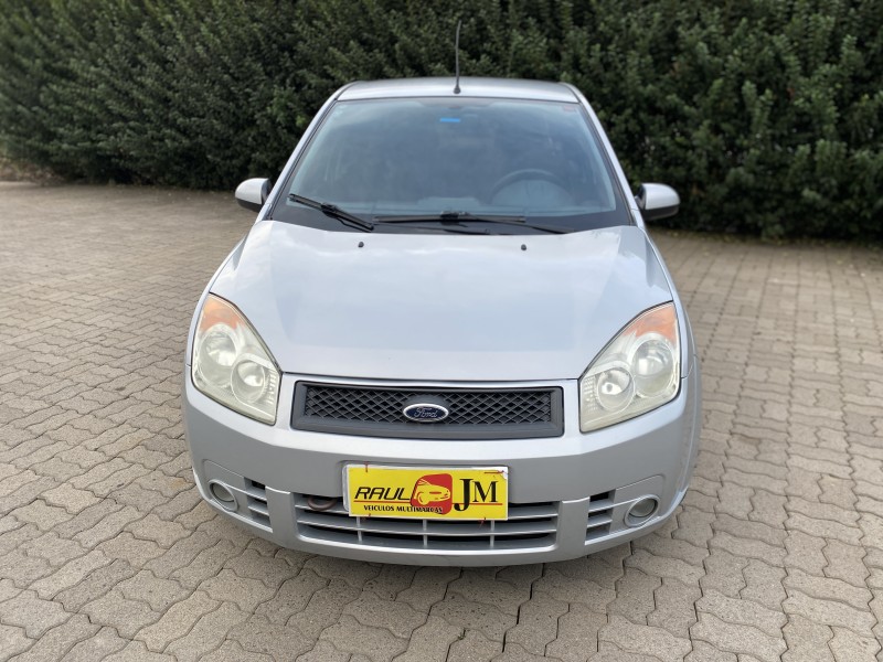 FIESTA 1.6 MPI CLASS SEDAN 8V FLEX 4P MANUAL - 2008 - CAXIAS DO SUL