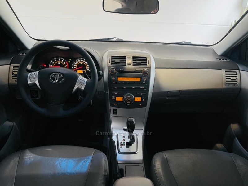 COROLLA 2.0 XEI 16V FLEX 4P AUTOMÁTICO - 2012 - CAXIAS DO SUL