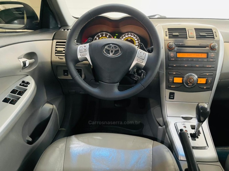 COROLLA 2.0 XEI 16V FLEX 4P AUTOMÁTICO - 2012 - CAXIAS DO SUL