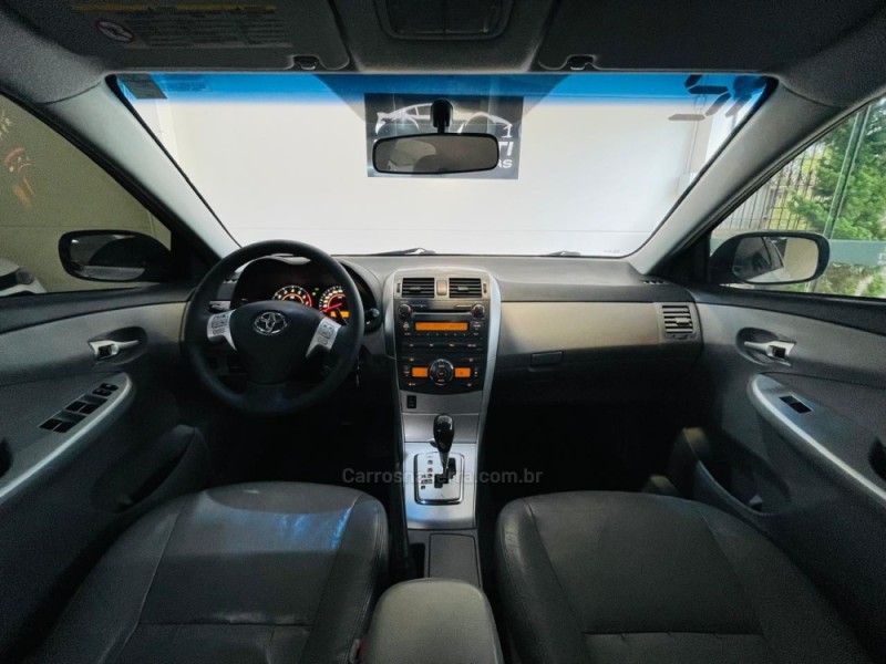 COROLLA 2.0 XEI 16V FLEX 4P AUTOMÁTICO - 2012 - CAXIAS DO SUL