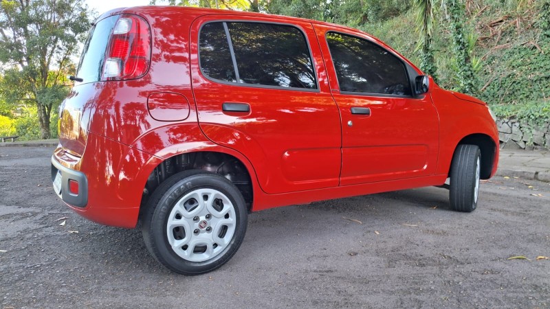 UNO 1.0 VIVACE 8V FLEX 4P MANUAL - 2013 - CAXIAS DO SUL