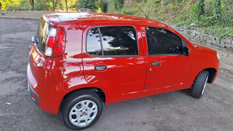 UNO 1.0 VIVACE 8V FLEX 4P MANUAL - 2013 - CAXIAS DO SUL