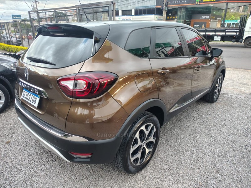 CAPTUR 1.6 16V FLEX INTENSE AUTOMÁTICO - 2018 - CAXIAS DO SUL