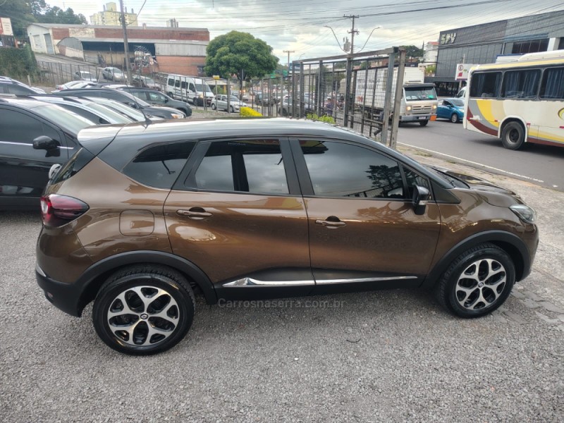 CAPTUR 1.6 16V FLEX INTENSE AUTOMÁTICO - 2018 - CAXIAS DO SUL