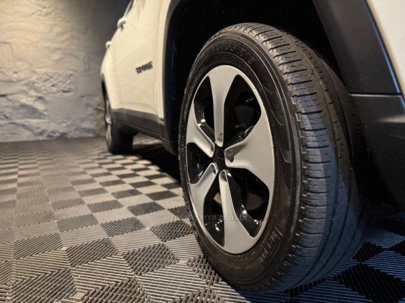 COMPASS 2.0 16V DIESEL LONGITUDE 4X4 AUTOMÁTICO - 2017 - FARROUPILHA