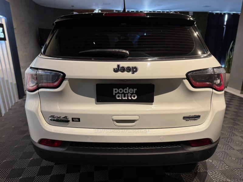 COMPASS 2.0 16V DIESEL LONGITUDE 4X4 AUTOMÁTICO - 2017 - FARROUPILHA